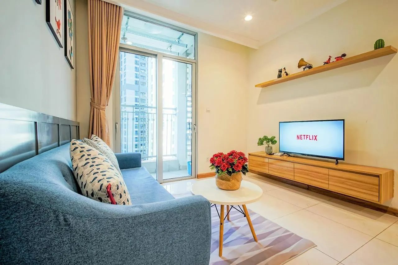 Moxy Hcmc Aparts - Vinhomes Central Park, Ice Rink Ho Chi Minh City Apartment